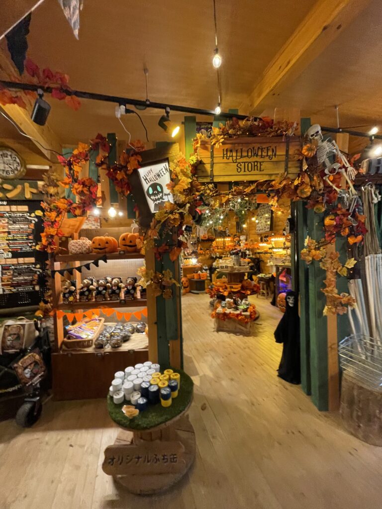 キャンプアンドキャビンズ山中湖のハロウィン売店