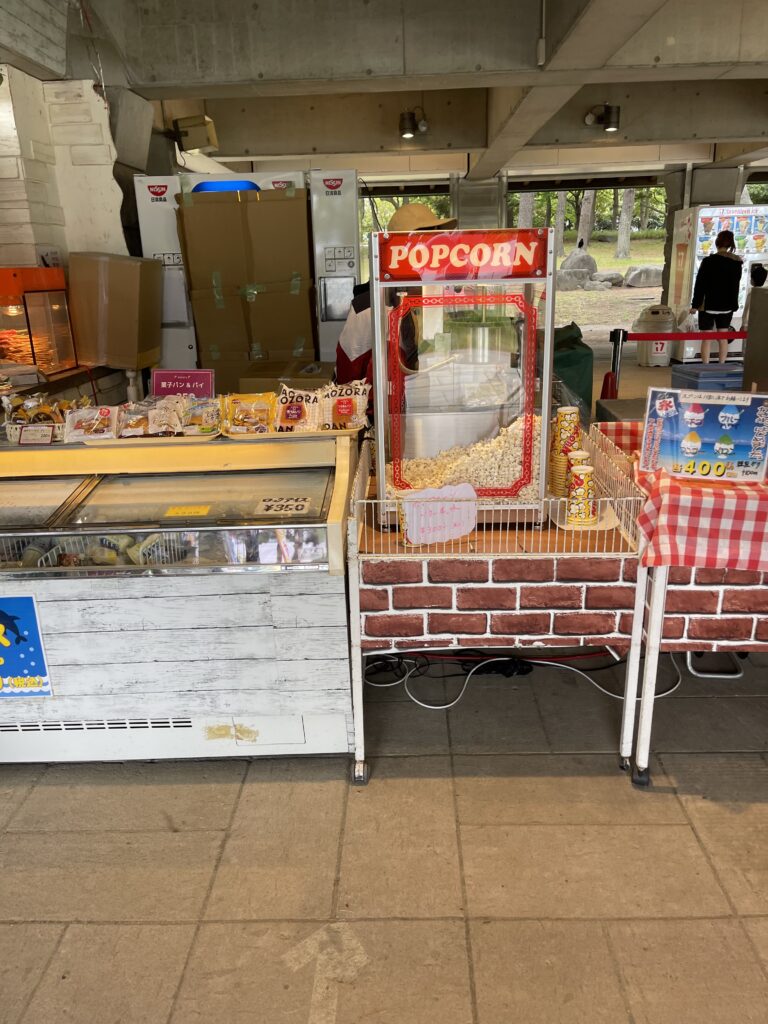 横浜 海の公園 潮干狩り テント 子連れ 遊び場 売店